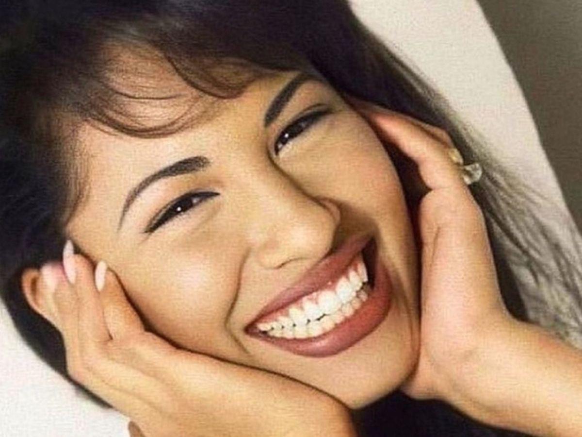 Hermana de Selena Quintanilla demanda a Shein por vender ropa con el rostro de la cantante
