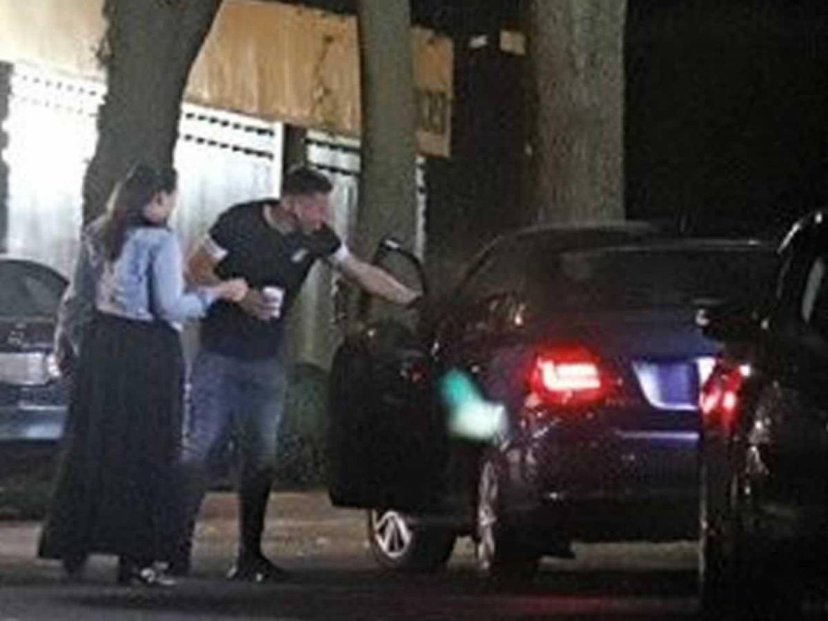 Se divorcia de uno de los ‘futbolistas más feos’ que se operó el rostro