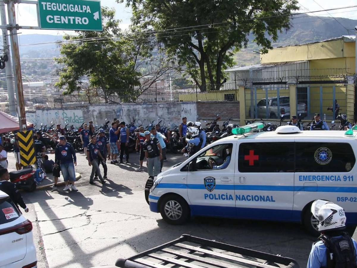 Said Martínez, víctima de los disturbios entre las barras de Motagua y Olimpia