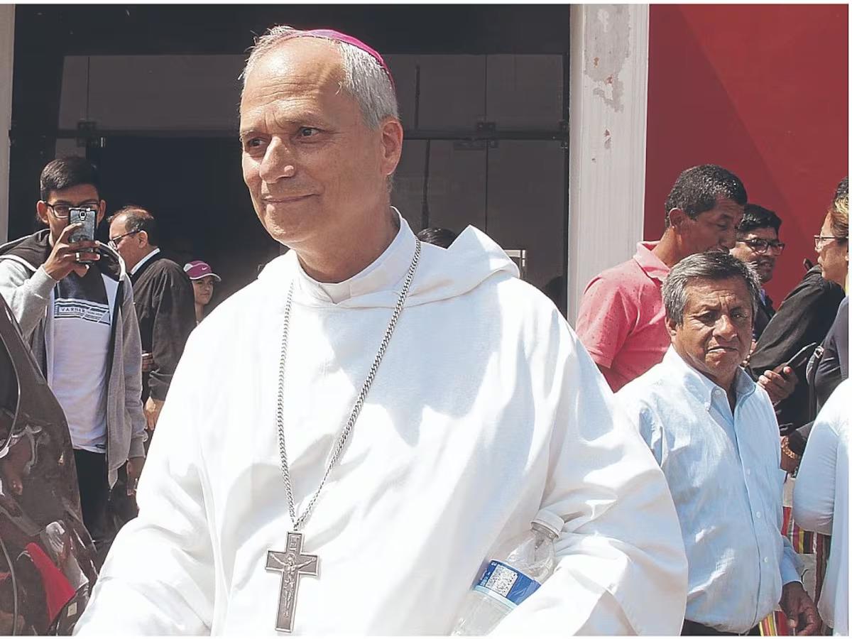 ¿Por qué León XIV, el nuevo Papa, habló en español en la plaza San Pedro?