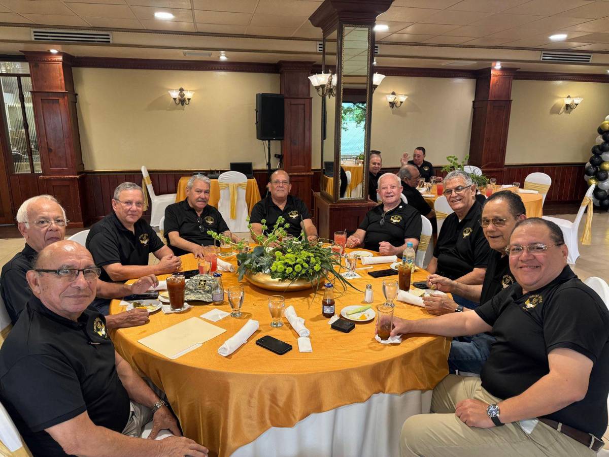 Ricardo Luque, Kike Morales, Óscar Galeano, Marco Tulio Ruiz, Mario Duarte, Roger D. Valladares, Juan Bendeck, Humberto Mendoza y Ramón Irula