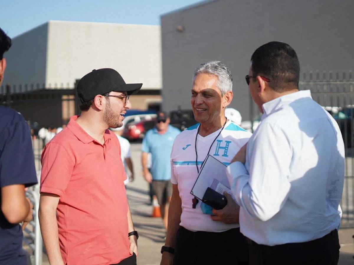 Selección de Honduras recibe visita sorpresa, mujer presente y ¿qué pasó con Choco Lozano?
