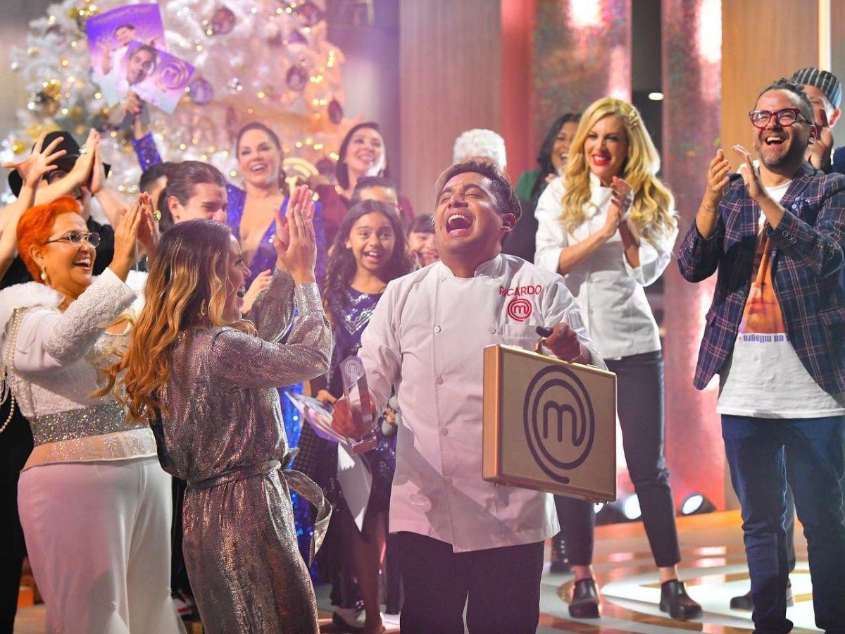 Ricardo Peralta gana MasterChef Celebrity México 2022