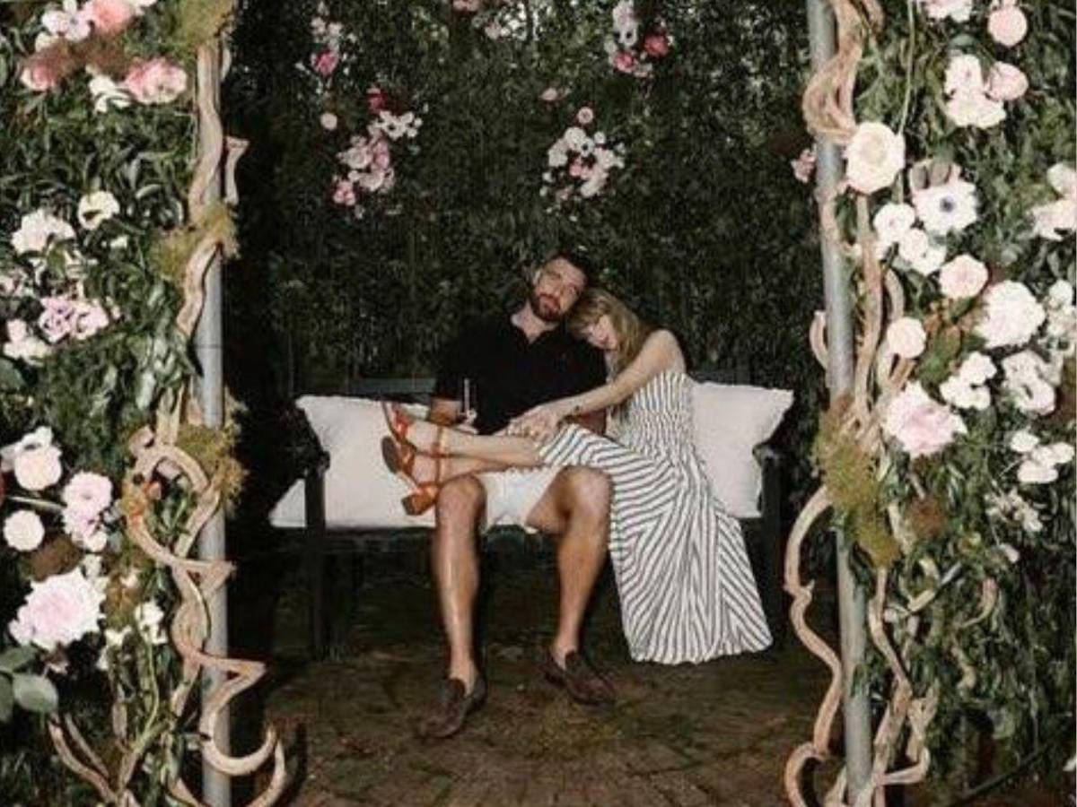 De migajera al altar: La emotiva historia de amor de Taylor Swift y Travis Kelce