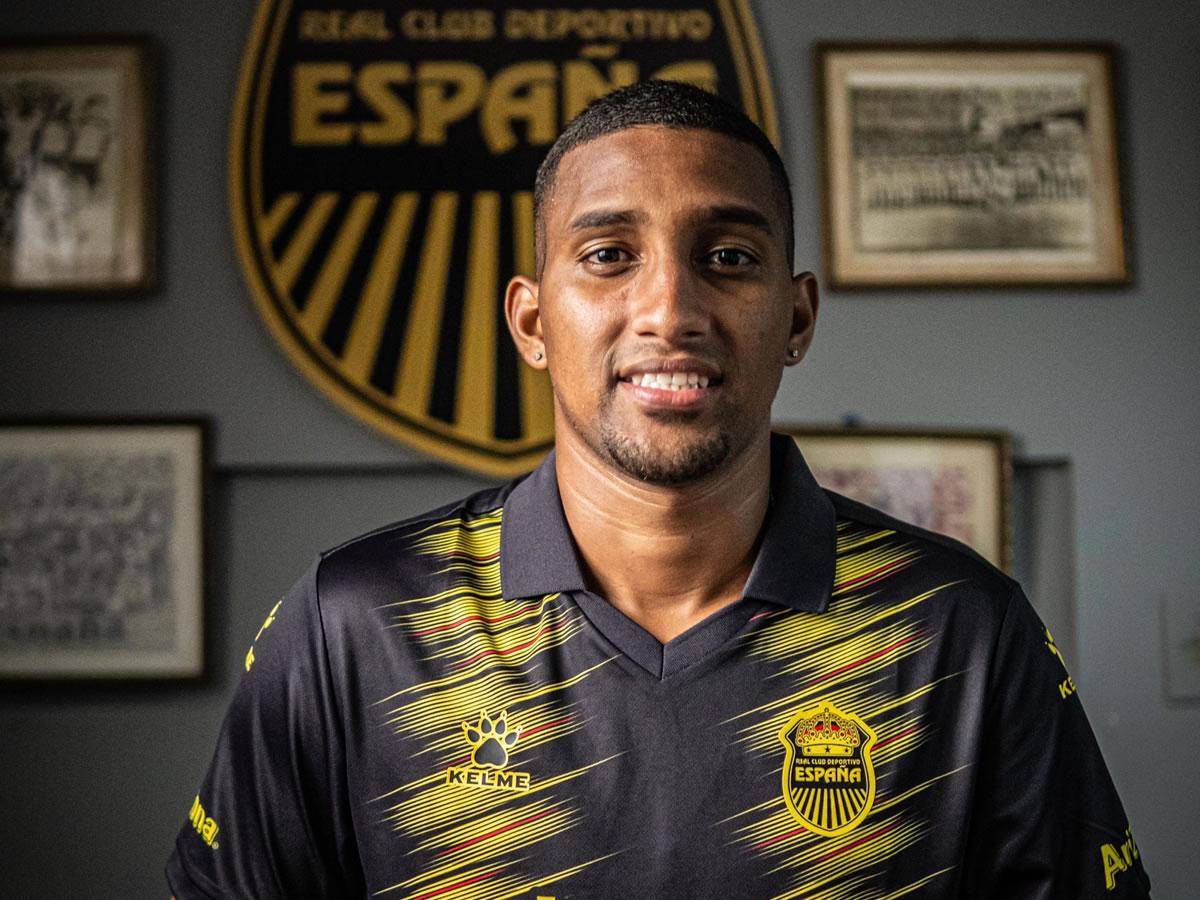 Real España hace oficial la compra definitiva del panameño Daniel Aparicio: ¿por cuánto firmó?