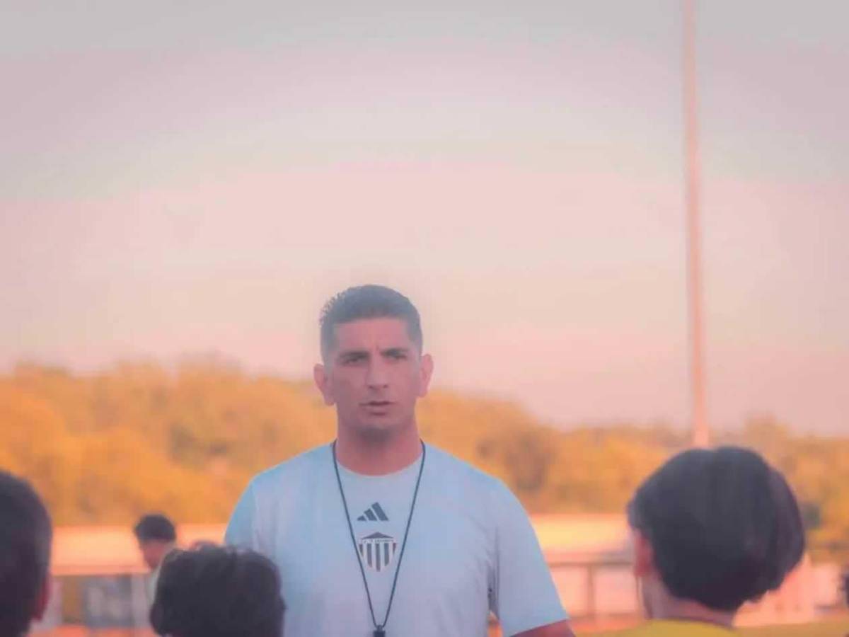 Johnny Leverón dejó el fútbol en silencio y ahora tiene nueva vida en EEUU: de qué trabaja