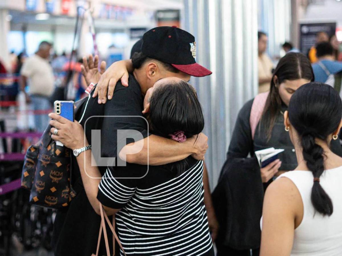 Luis Palma dijo adiós a Honduras: furor, su esposa presente y emotiva despedida
