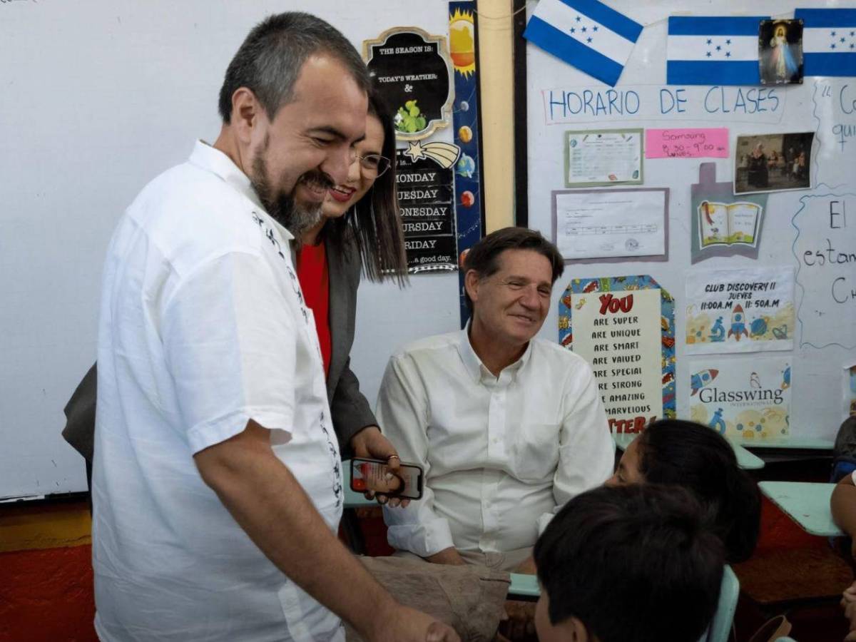 Así es el Dinna, el documento para identificar a los menores en Honduras