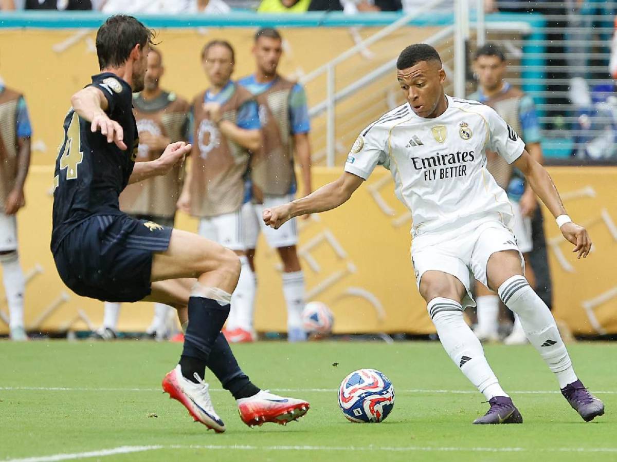 Mbappé: desvelan el curioso motivo que lo mandó al hospital en Estados Unidos