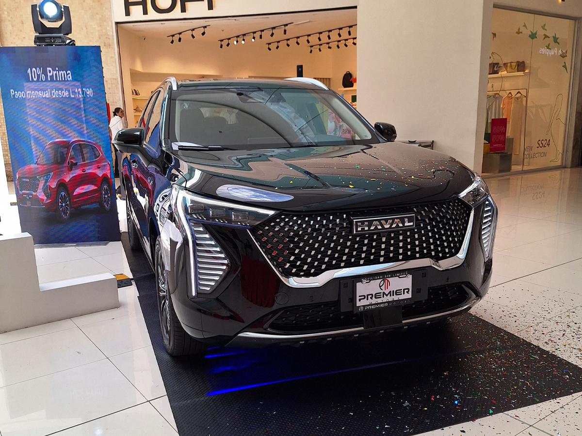 Haval Jolion HEV, su rendimiento de combustible es el siguiente: en ciudad, 33.3 km/l; en carretera, 16.1 km/l y combinado, 20 km/l.