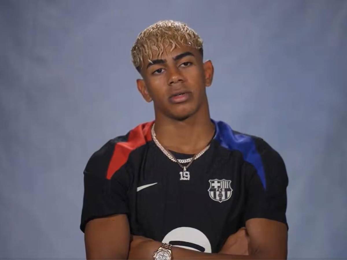 Lamine Yamal causa revuelo con su 11 histórico del Barcelona: ¿Messi? y los grandes olvidados