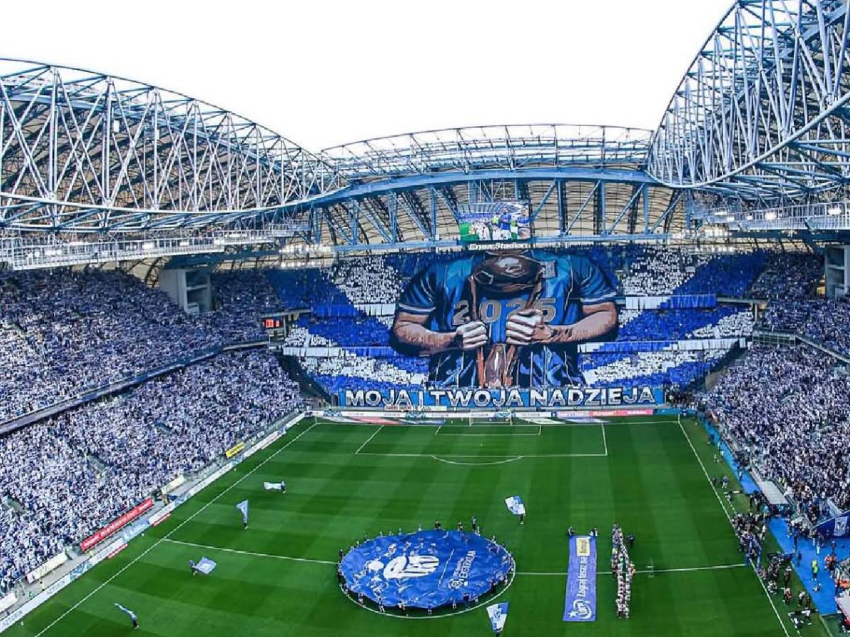 Luis Palma cambia de casa en Europa: así es su nuevo equipo; ¿jugará Champions?