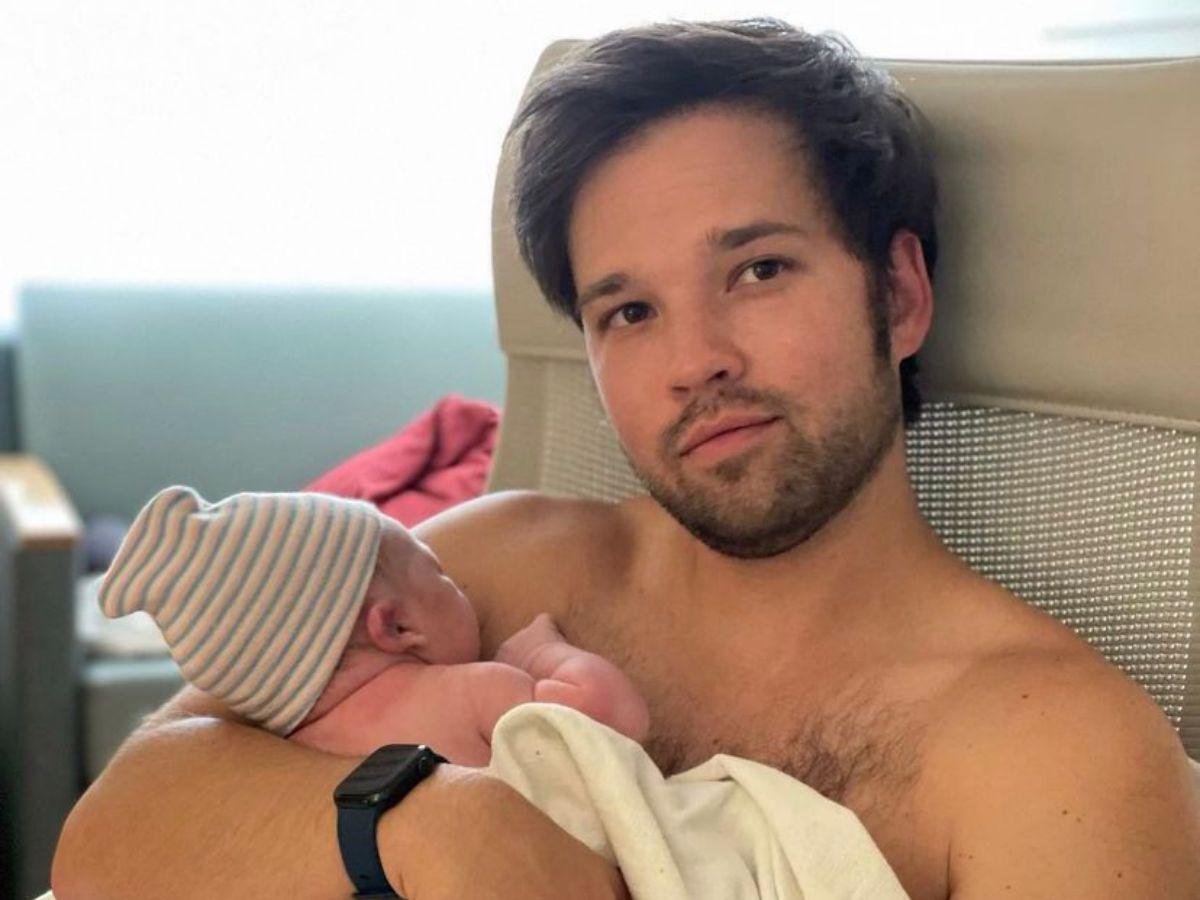 Nathan Kress, Freddie en ‘iCarly’, da la bienvenida a su tercer hijo