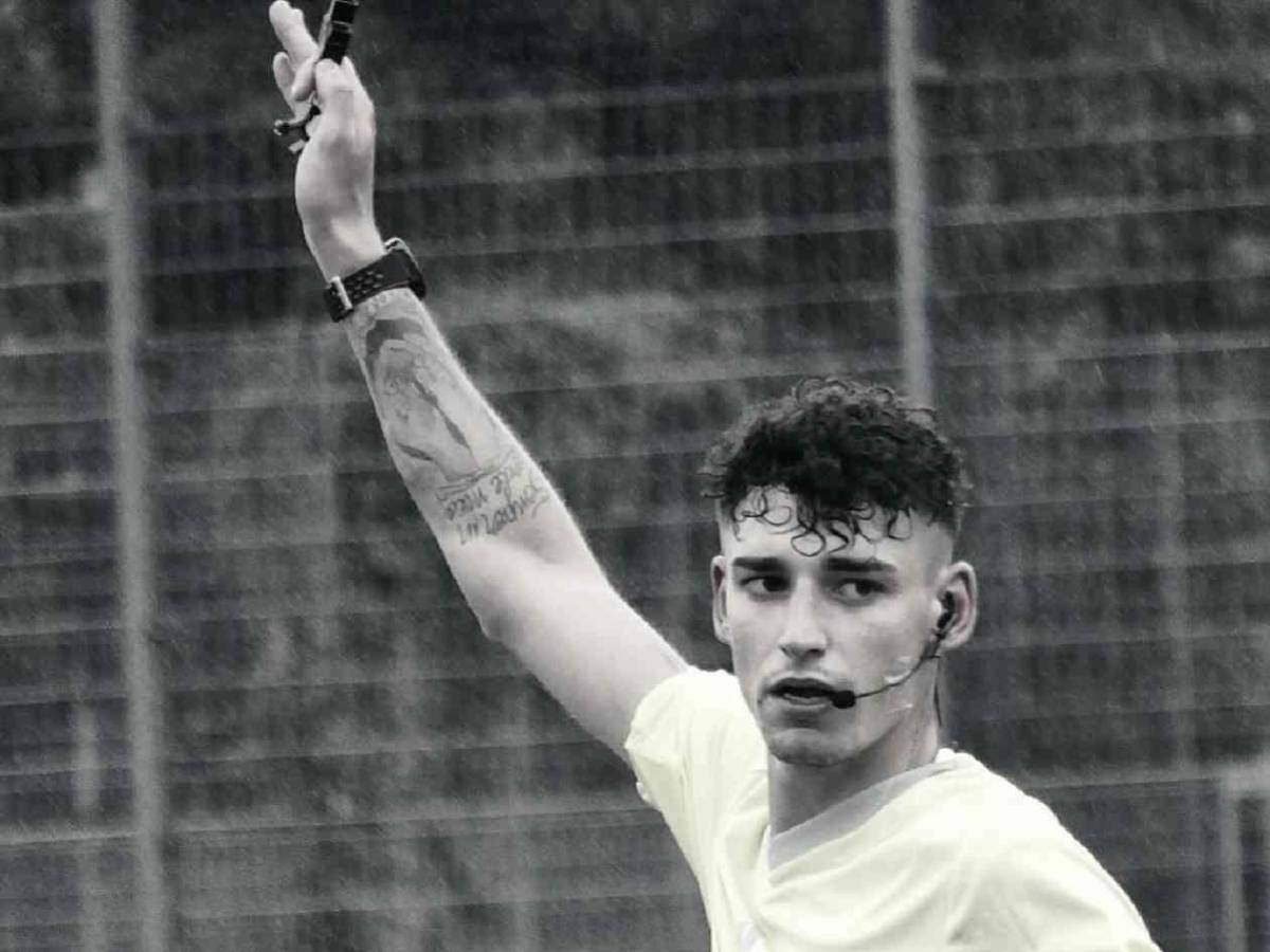 Árbitro sorprende: Le pide matrimonio a su novio antes de partido en Bundesliga