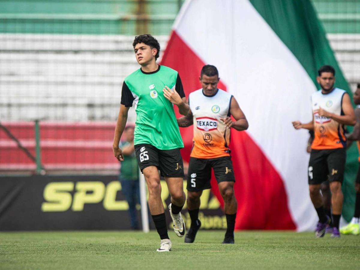 Chicas lindas y ambiente familiar en las gradas del Yankel Rosenthal