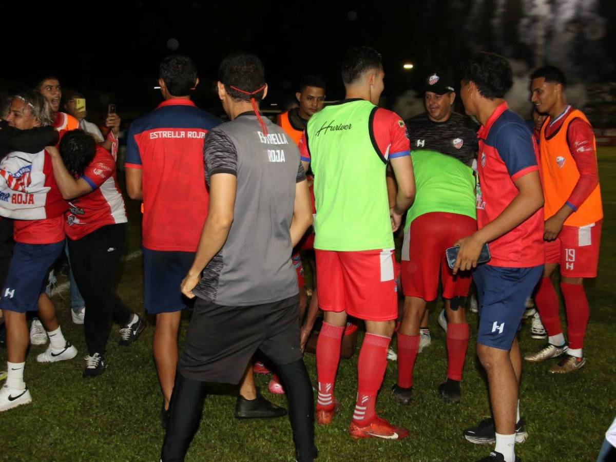 ¡Fiesta total! Así celebró Estrella Roja su histórico ascenso a la Liga Nacional​​​​​