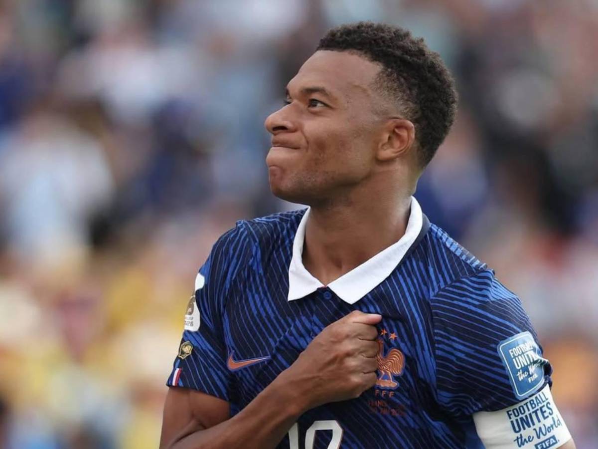 Mbappé rompe contrato con la que siempre estuvo a su lado: esto pasó