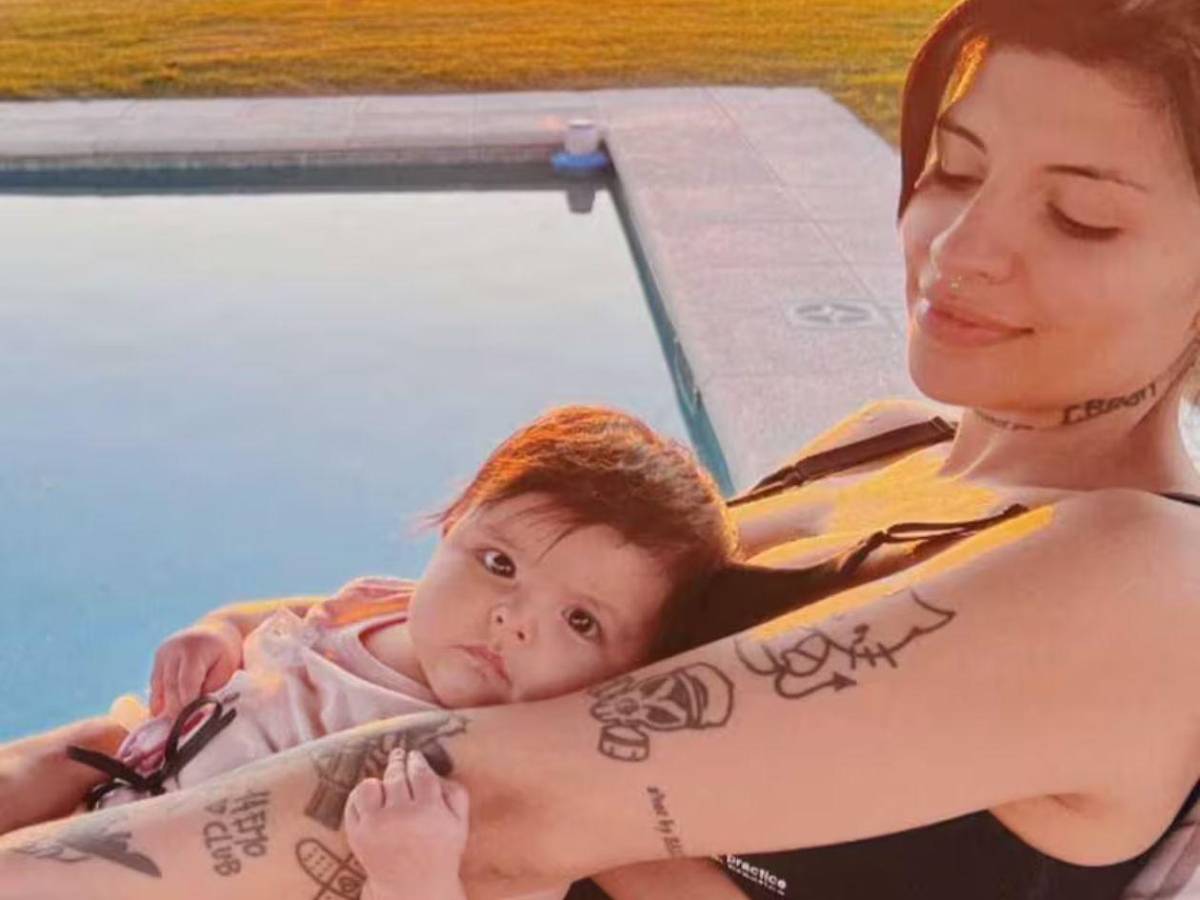 Cazzu revela conflicto legal por su hija Inti