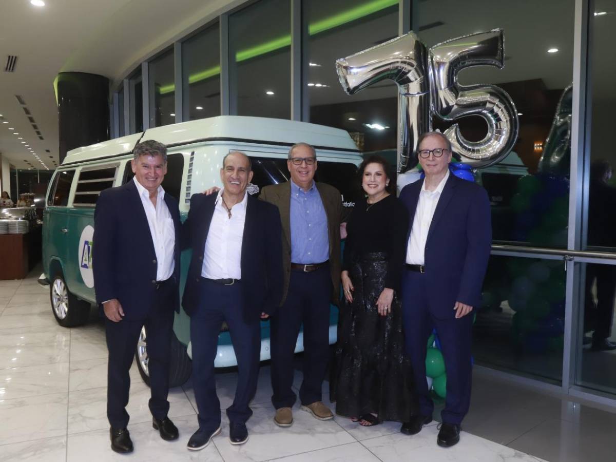 “Bodas de Brillante”: Laboratorio Bueso Arias celebra 75 años de historia