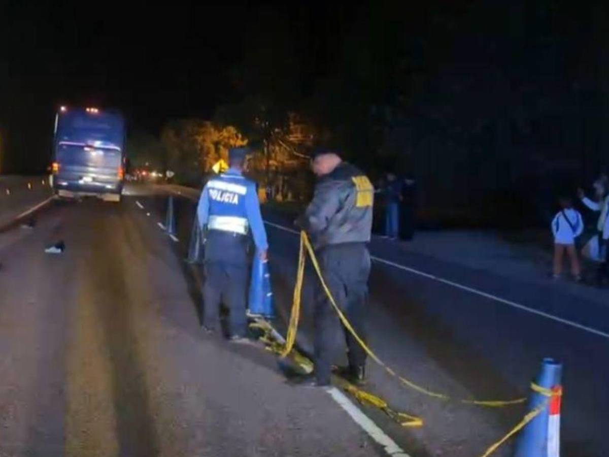 Trágico: bus embiste a dos jóvenes en moto en Santa Cruz de Yojoa