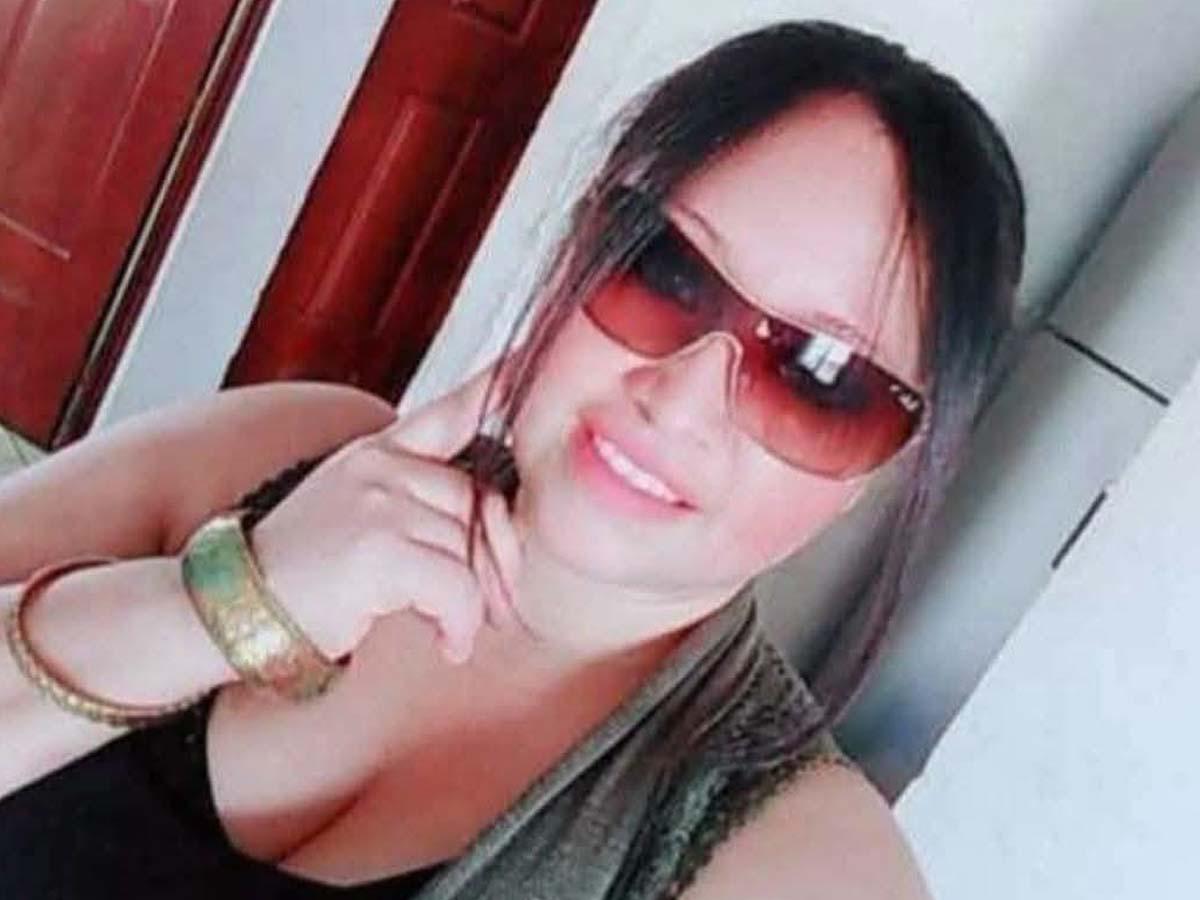 Jovencita y su madre son asesinadas durante un live de venta de ropa usada