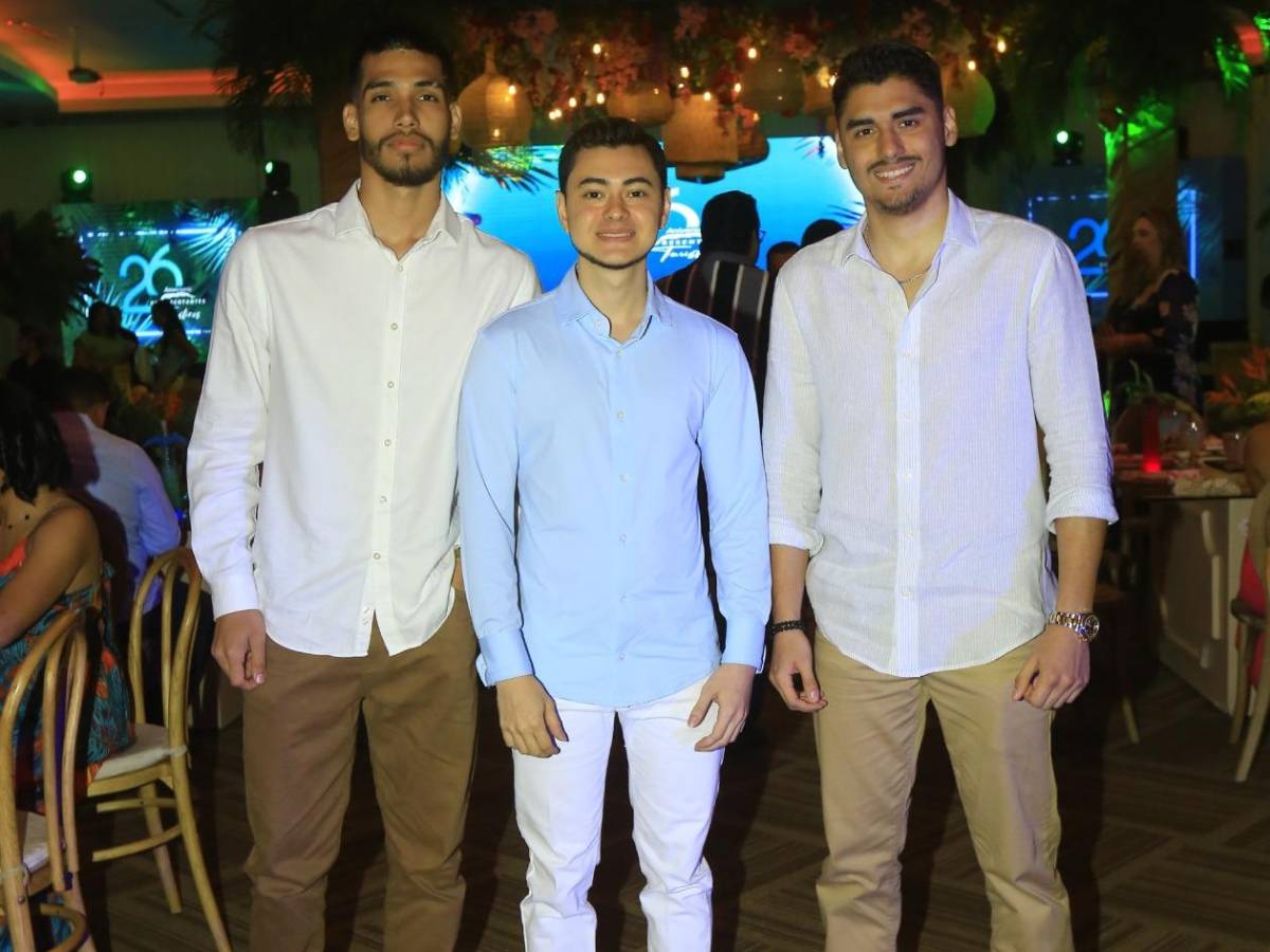 Así celebró la familia empresarial de Representantes Turísticos