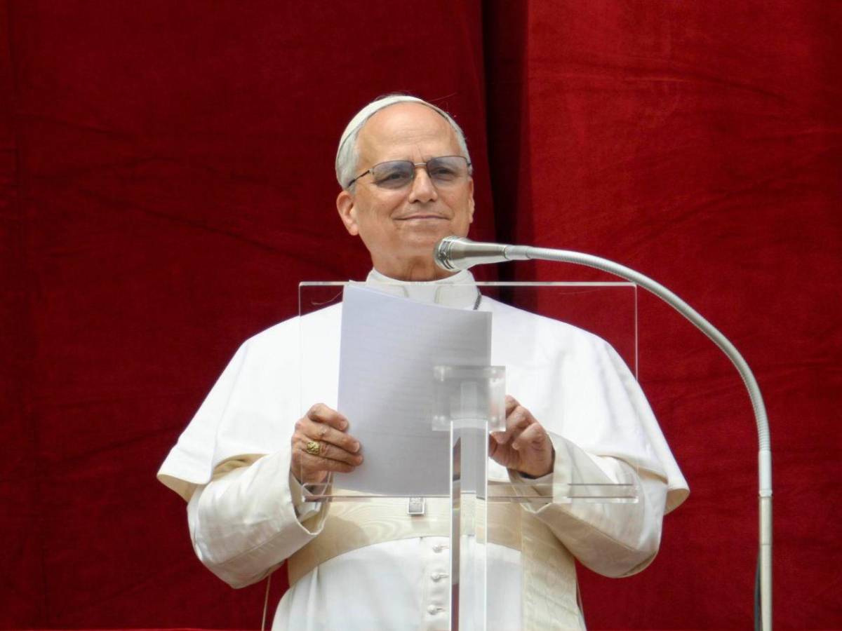 León XIV saluda a las madres, pide alto al fuego en Gaza y fin a la guerra en Ucrania