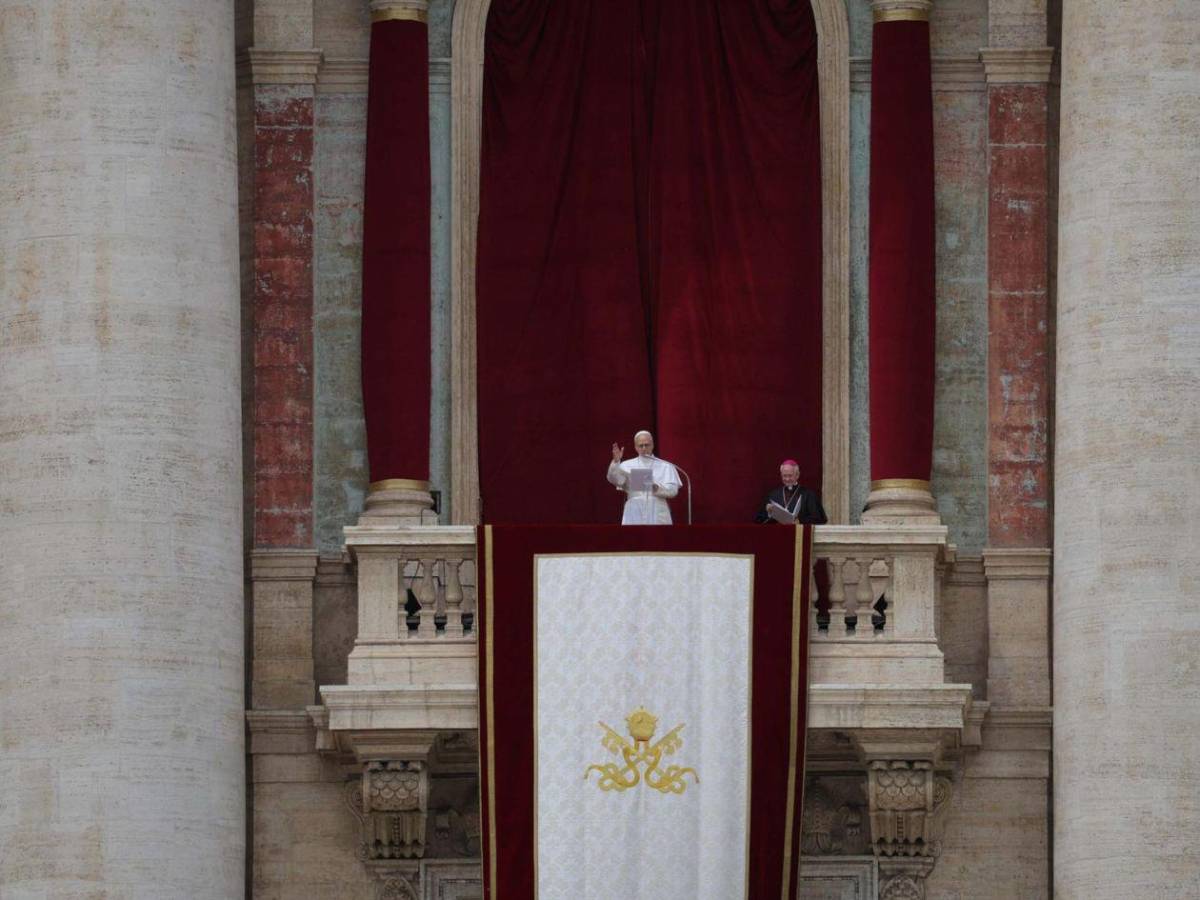 León XIV saluda a las madres, pide alto al fuego en Gaza y fin a la guerra en Ucrania