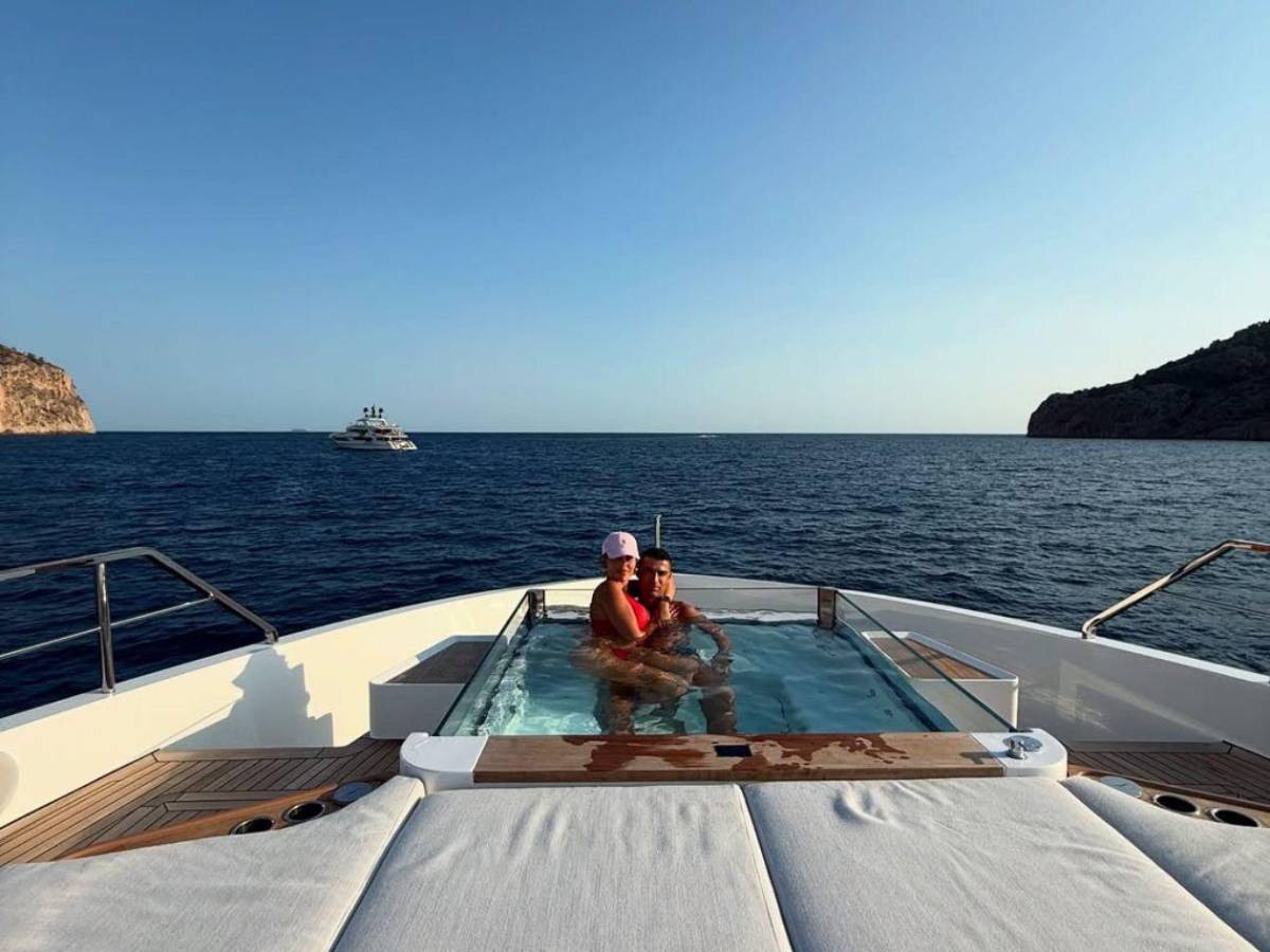 Georgina Rodríguez causa controversia por su atuendo en un templo de Portugal