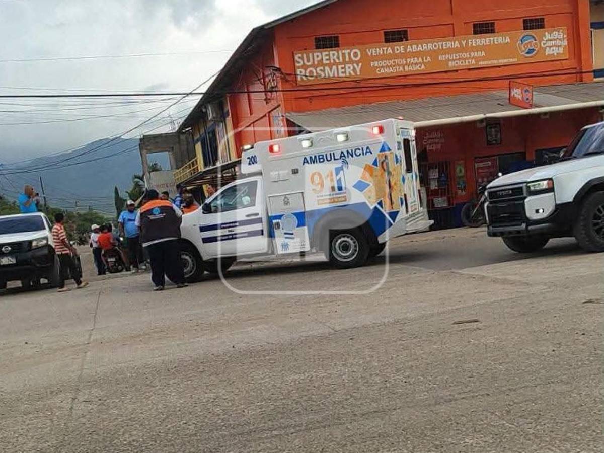 Las imágenes del asalto en minisúper que dejó un muerto y un herido en Olanchito