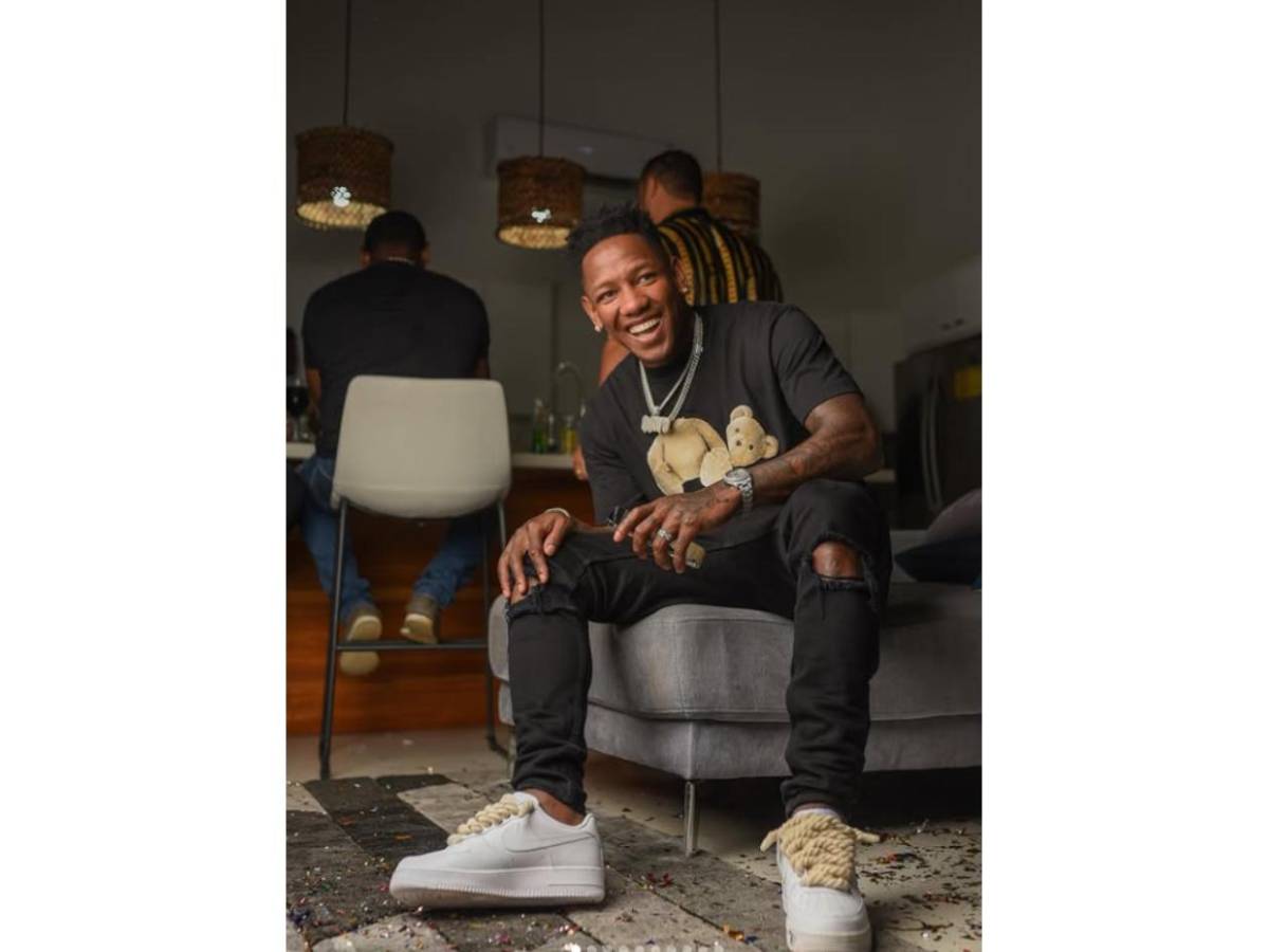 Ropa exclusiva y diamantes: Futbolistas hondureños con los mejores outfits