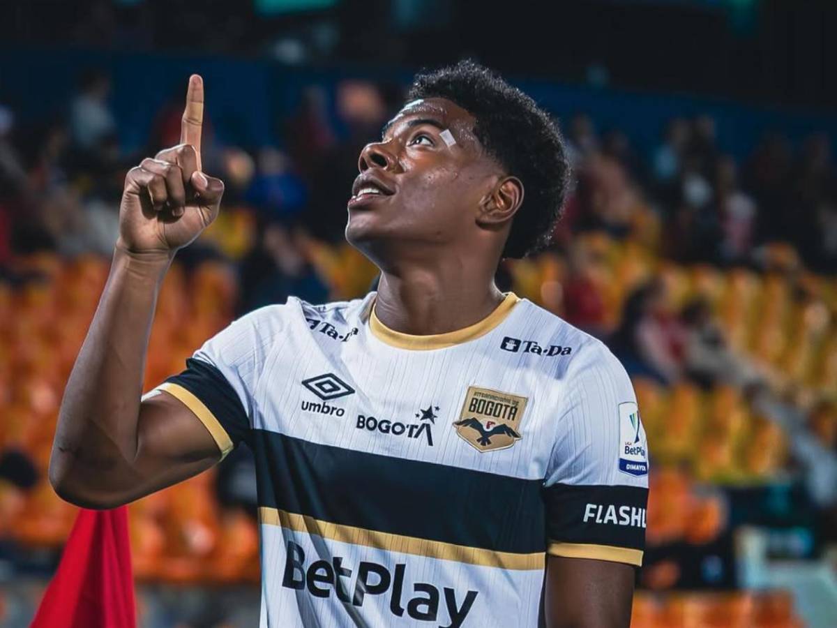 Histórico: Así es el equipo europeo que sorpresivamente compró a Dereck Moncada