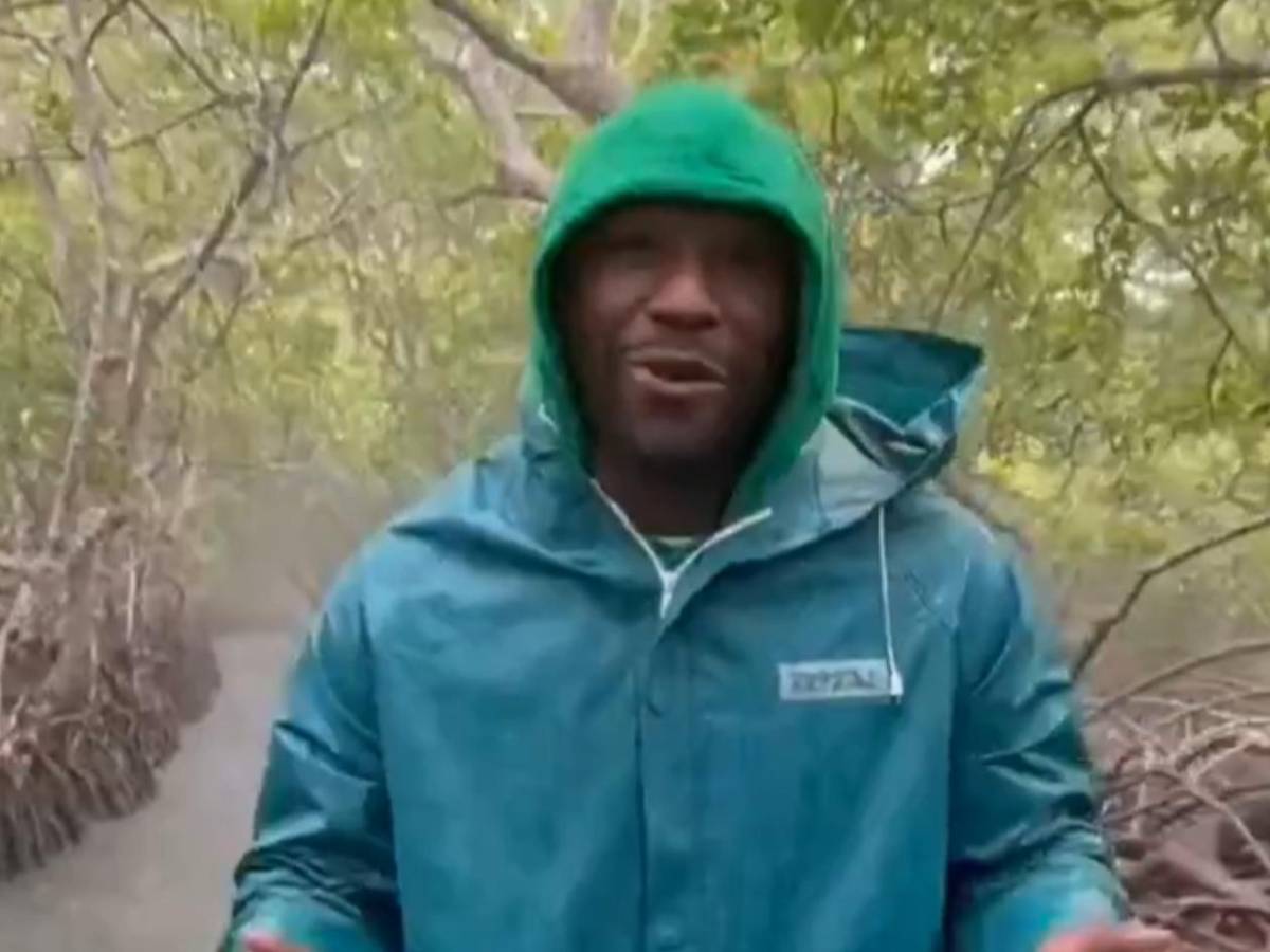 Floyd Mayweather se rinde ante belleza de Honduras y responde a denuncia