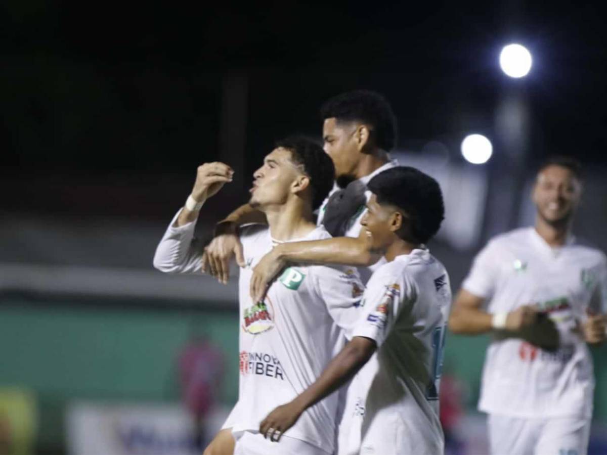 Erick Puerto llora tras su póker, locura en Choloma y fan más sexy del Platense