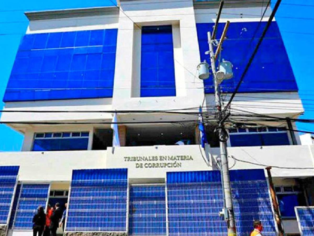 Fijan audiencia contra exfuncionarios de la Enee