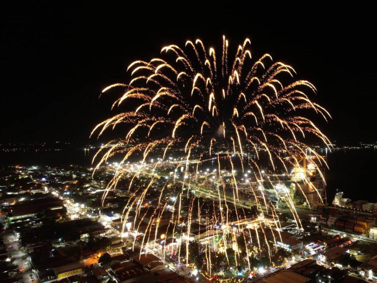 Así se celebra la Navidad Dorada 2025 en Puerto Cortés