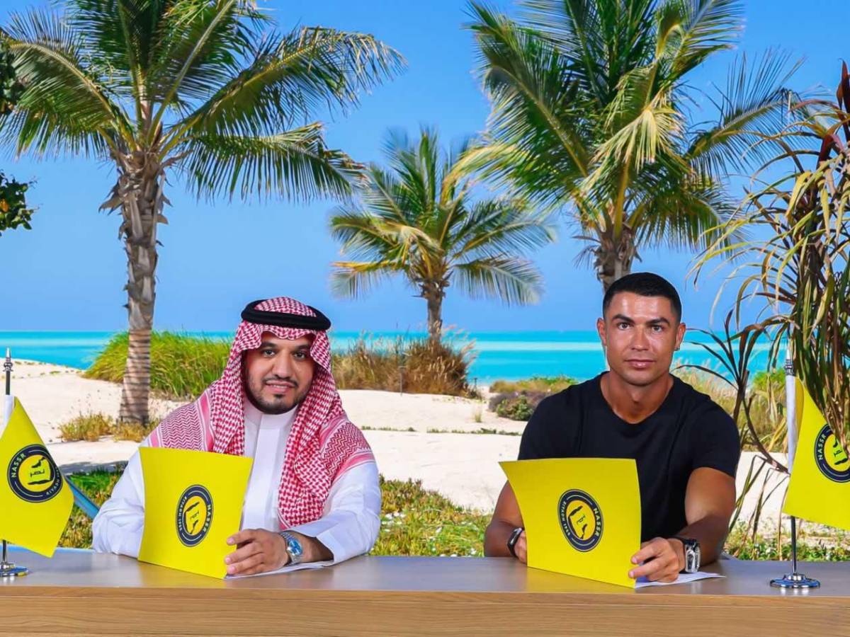 Cristiano Ronaldo 'humilla' a Messi con su nuevo salario: el modesto sueldo del argentino