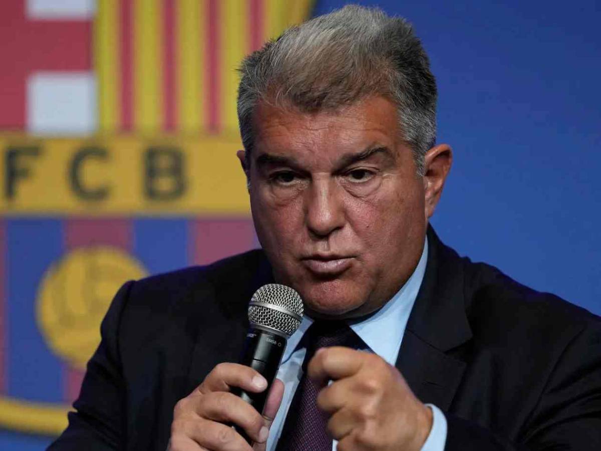 Real Madrid da golpe al Barcelona: frena su fichaje y toma contundente postura