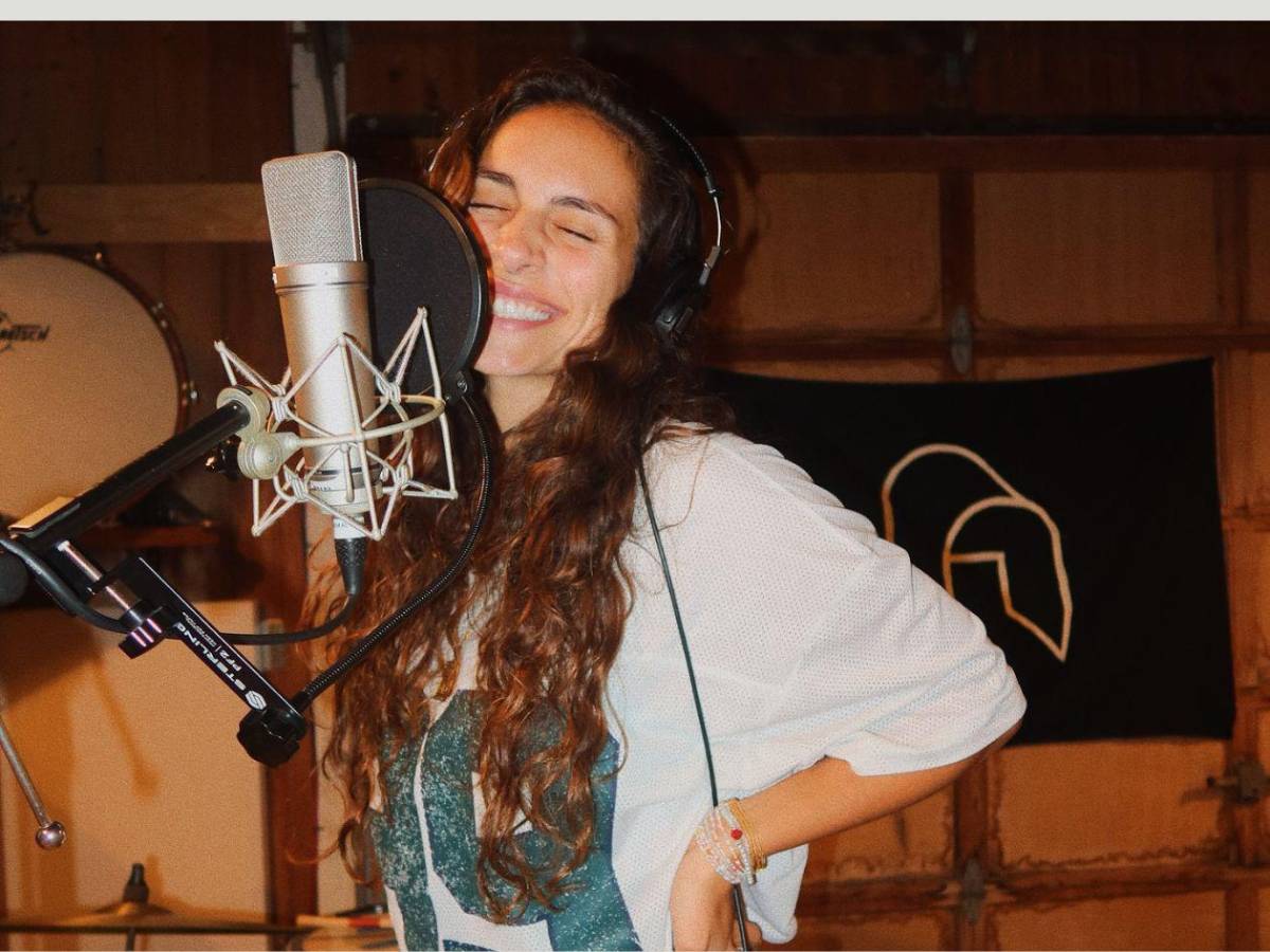 Isadora Figueroa, hija de Chayanne, lanza su primer álbum