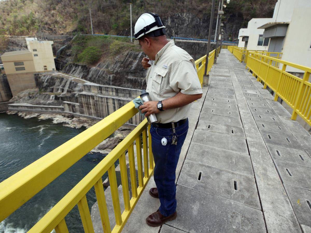 Patuca III: la represa gigante que se apagó porque se quedó sin agua