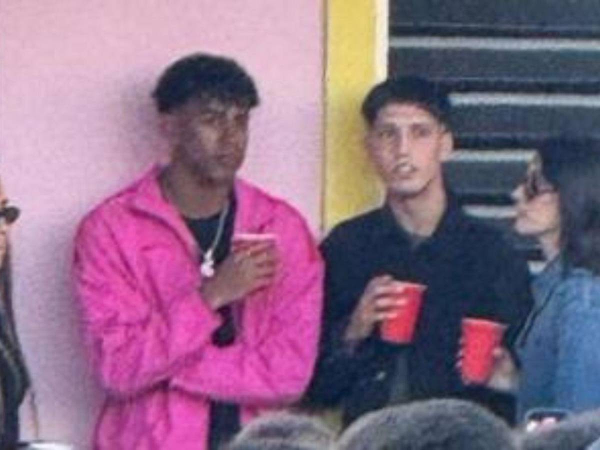 Jugadores del Barcelona asisten al show de Bad Bunny: Lamine estuvo con su novia