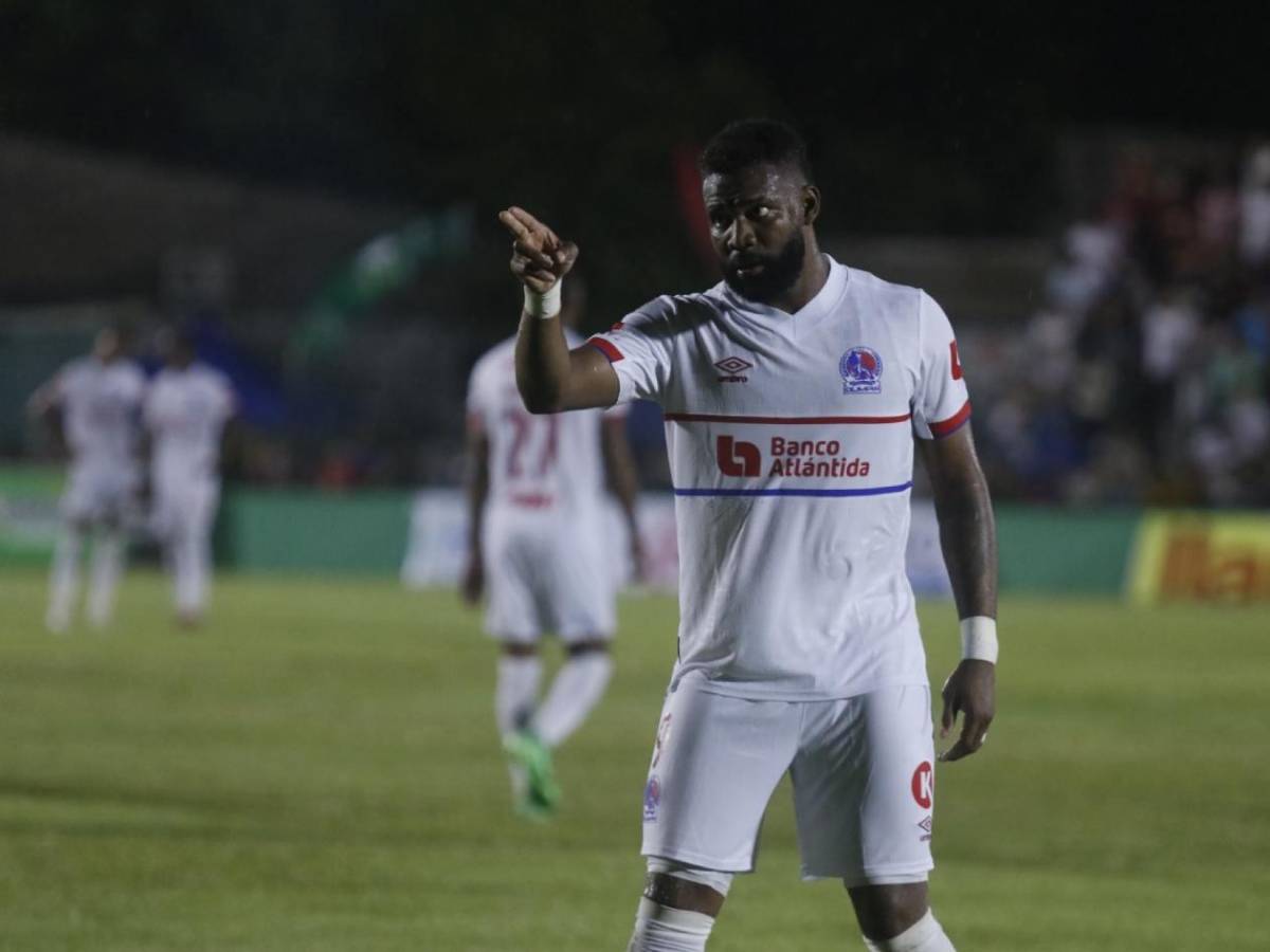 Respuesta de Benguché a un aficionado, locura de Olimpia en Choloma y mujer policía sorprendió