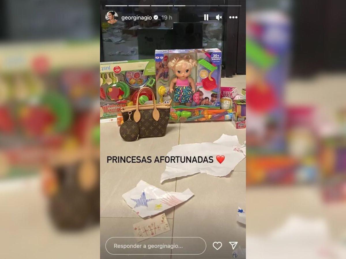 Georgina Rodríguez regala a sus hijas lujosos bolsos Louis Vuitton