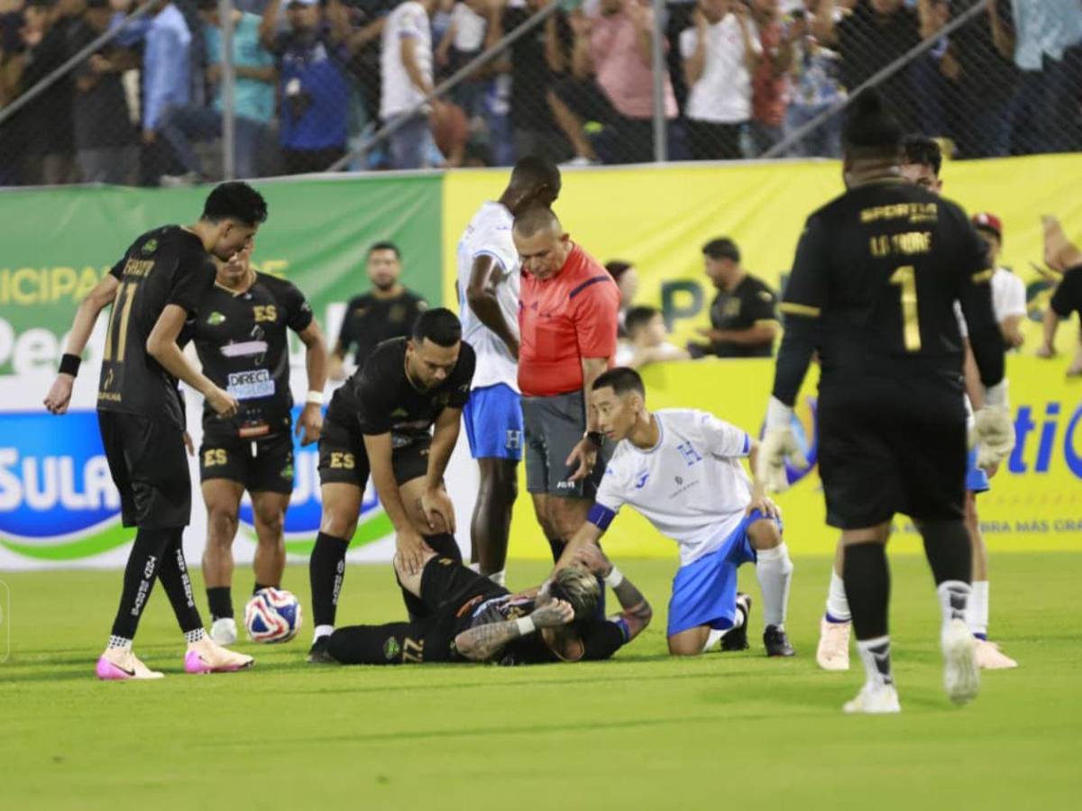 La increíble razón por que El Salvador quiso abandonar partido ante Honduras