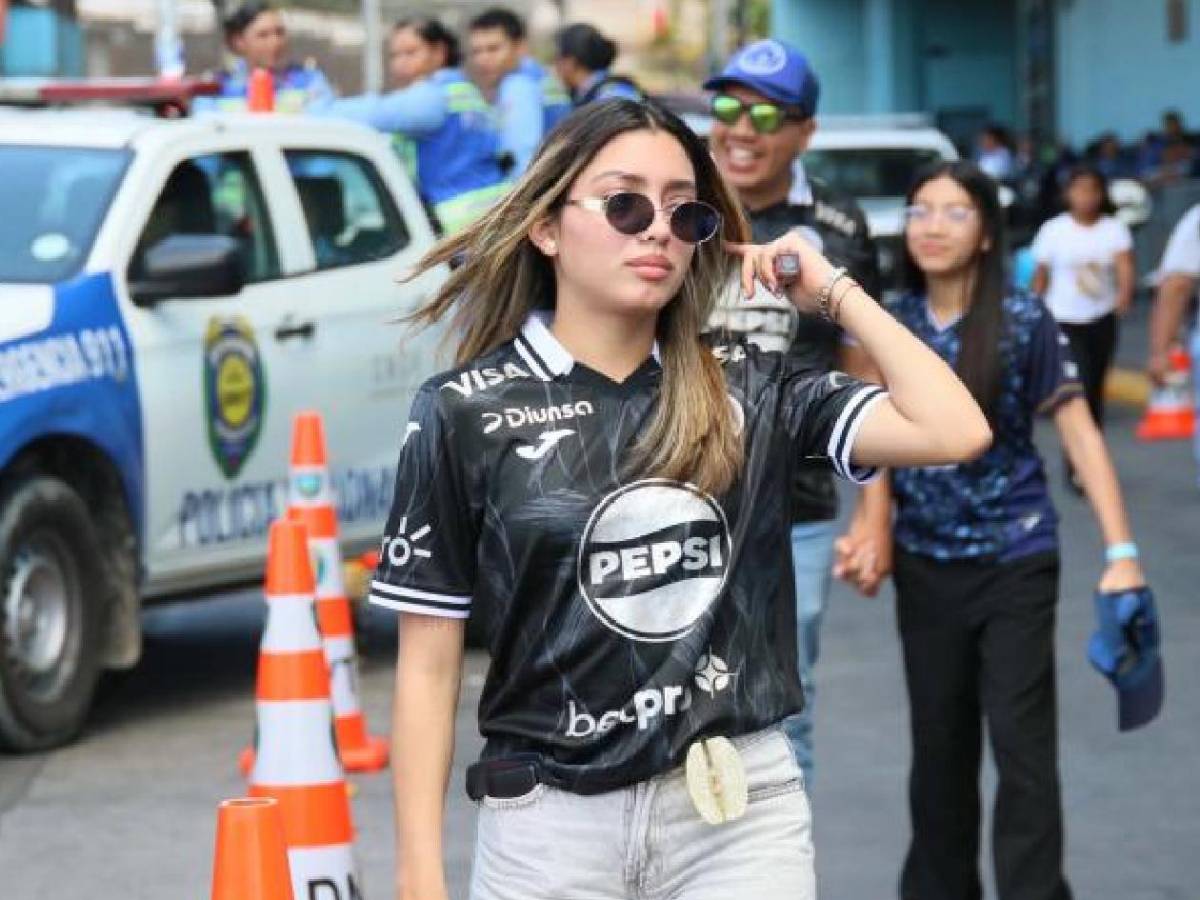 Las bellezas de la final Motagua vs Marathón y policía robó suspiros en el Nacional