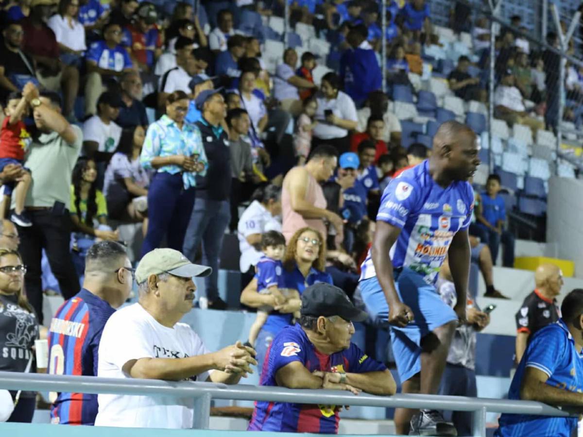 Afición se le rebela al Motagua, lo nuevo del estadio Nacional y algo insólito en La Ceiba