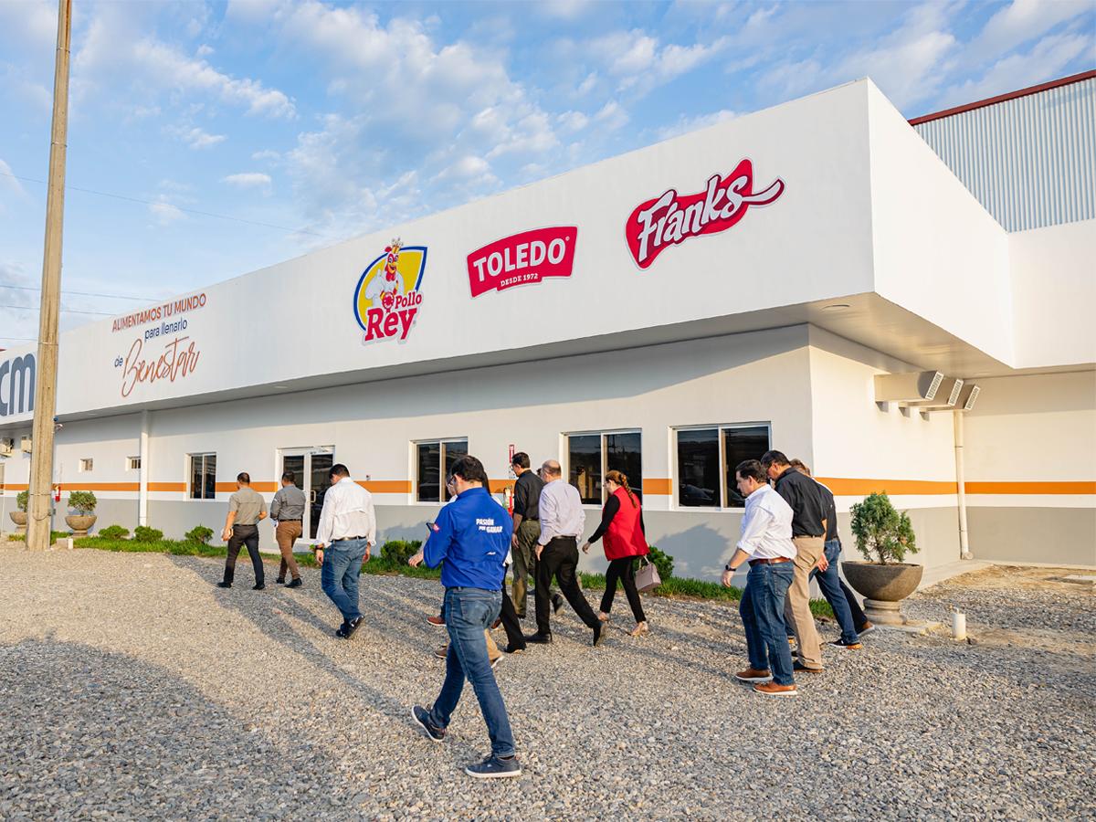 Desde este centro, CMI distribuirá reconocidas marcas como Pollo Rey, Toledo y Franks.