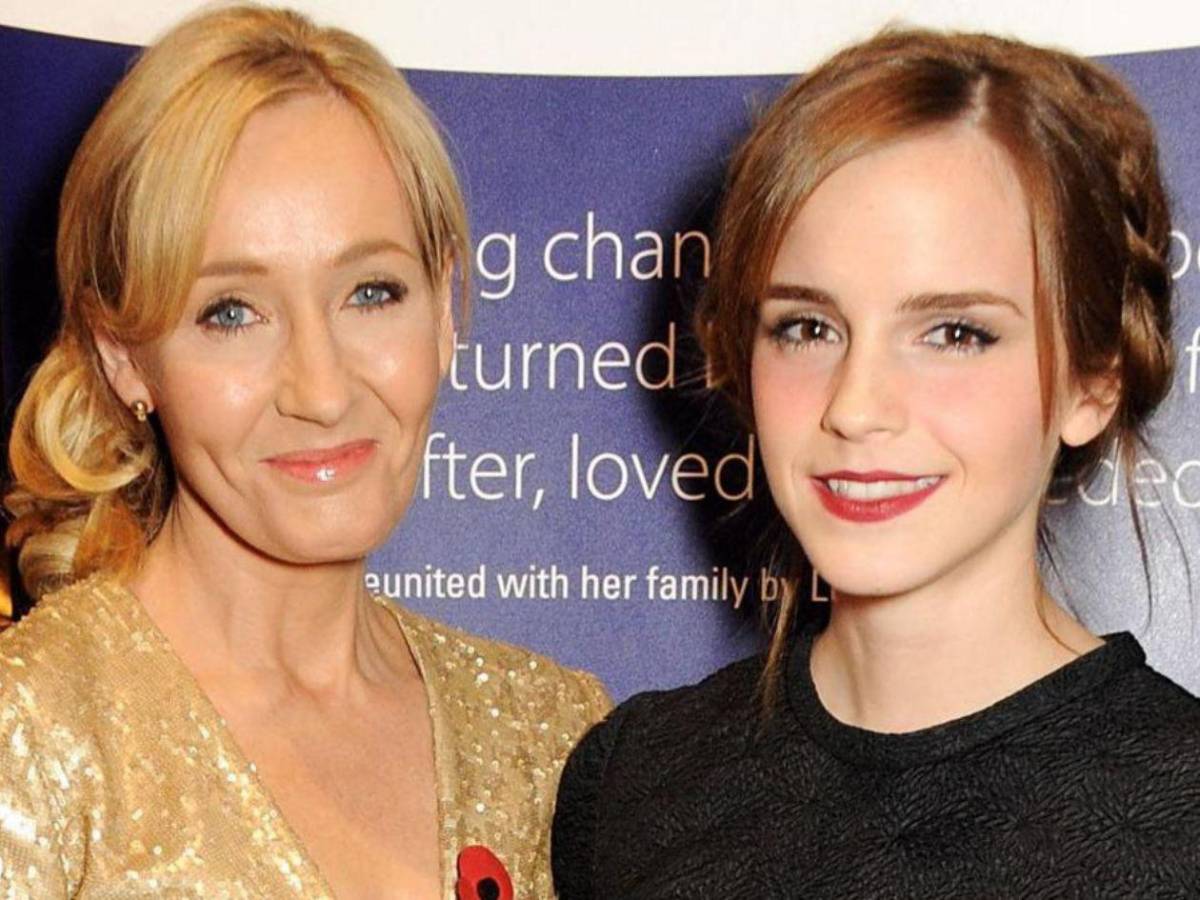 J.K. Rowling dice que Emma Watson es una ignorante