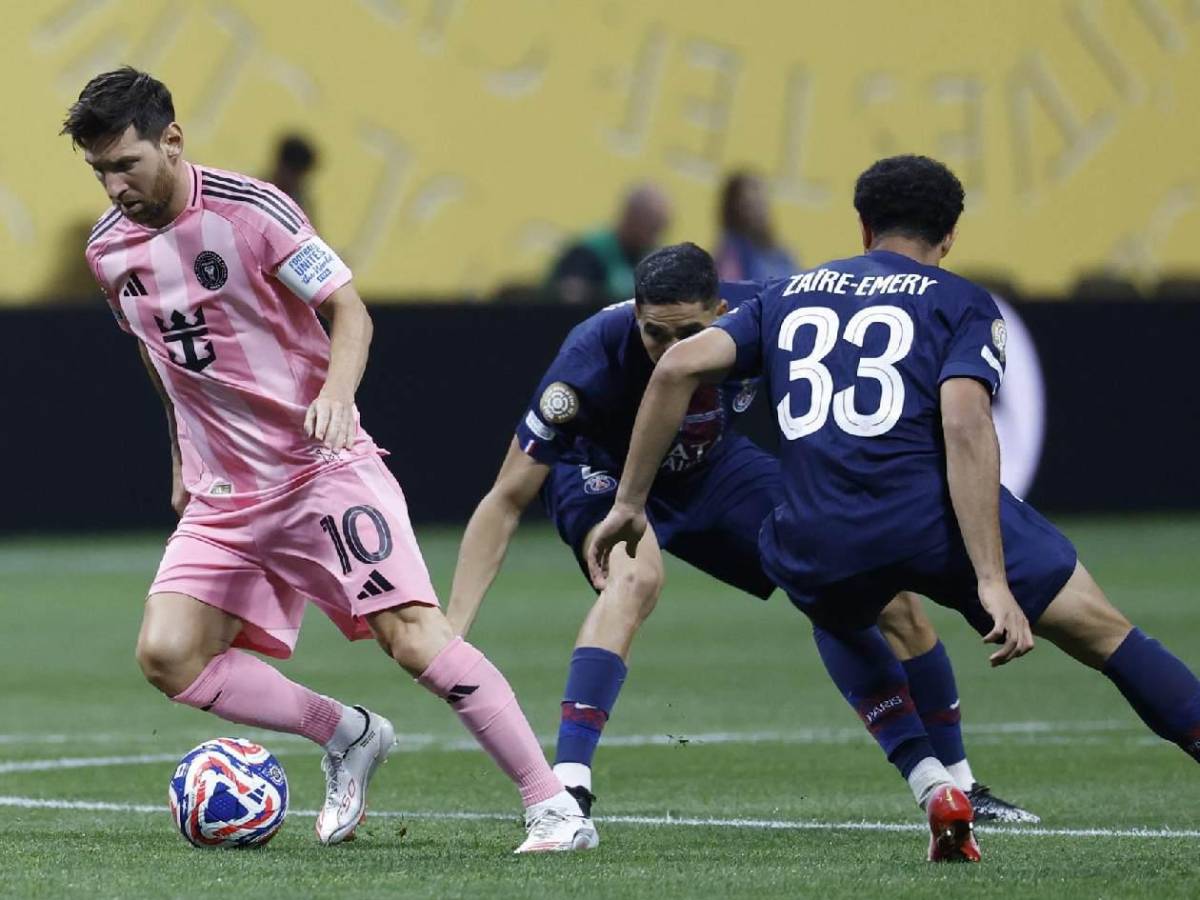 Messi recibe inesperada oferta para jugar contra Cristiano: ha iniciado conversaciones