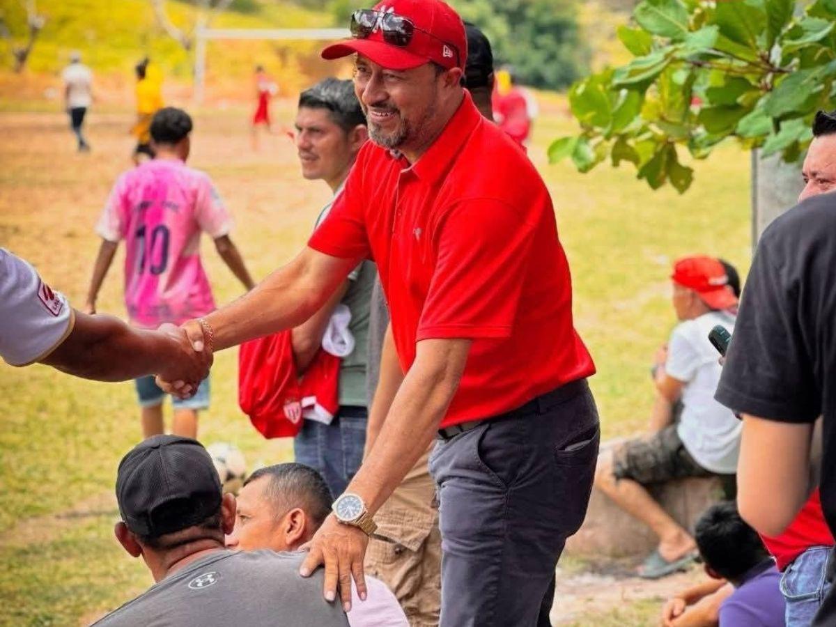 ¿Quién es Nelson Bueso? El candidato que fue tiroteado en Azacualpa